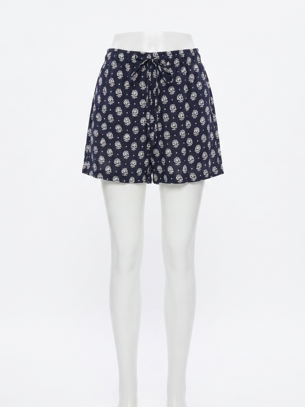 NEW FIFTEEN TWENTY women's melissa satin shorts in navy print